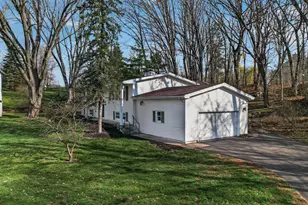11860 Sunnybrook Rd, Eden Prairie, MN 55347 - Photo 26