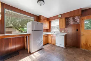 915 Grandview Ave, Duluth, MN 55812 - Photo 16