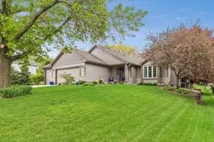 8852 Rainier Dr, Woodbury, MN 55125 - Photo 2