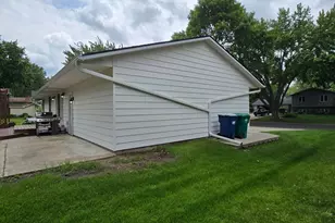 9966 108th Ave N, Maple Grove, MN 55369 - Photo 4