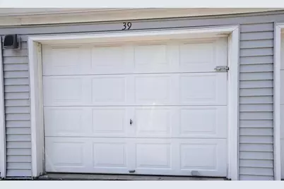 1601 N Innsbruck Dr #319, Fridley, MN 55432 - Photo 4