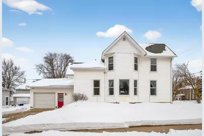 430 S Elm Avenue, Owatonna, MN 55060 - Photo 1