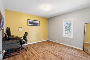 217 Hanley Rd, Golden Valley, MN 55426 - Photo 48