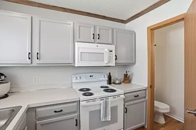 7770 Village Street, Chanhassen, MN 55317 - Photo 8