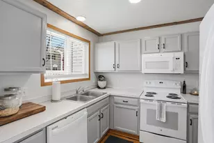 7770 Village St, Chanhassen, MN 55317 - Photo 6