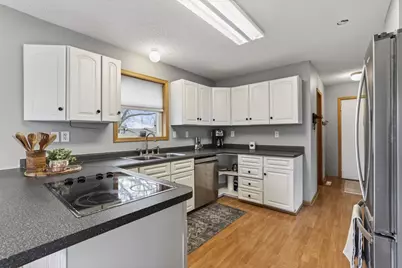 605 10th Avenue NW, Dodge Center, MN 55927 - Photo 16