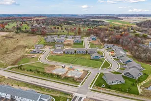 1451 Kasilof Ct, River Falls, WI 54022 - Photo 36