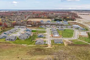 1451 Kasilof Ct, River Falls, WI 54022 - Photo 32