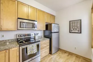 625 Dayton Ave, Saint Paul, MN 55104 - Photo 4