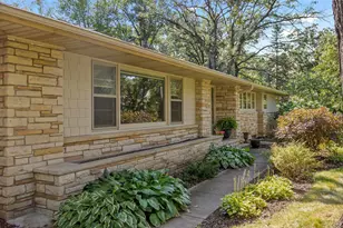 15 St Albans Rd E, Hopkins, MN 55305 - Photo 6