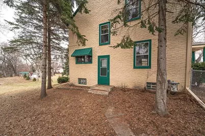 2697 Stillwater Road E, Maplewood, MN 55119 - Photo 30