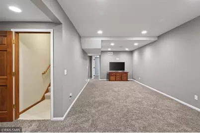 12677 Stoney Way, Eden Prairie, MN 55347 - Photo 36