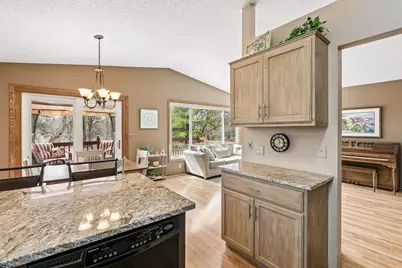 9895 31st Avenue N, Plymouth, MN 55441 - Photo 4