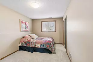 9895 31st Ave N, Plymouth, MN 55441 - Photo 14