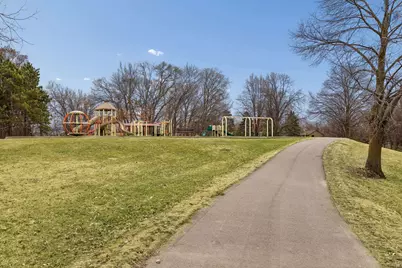 9895 31st Avenue N, Plymouth, MN 55441 - Photo 22