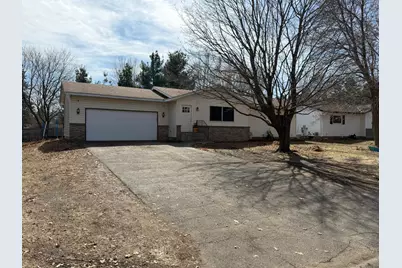 6119 Red Fox Run, North Branch, MN 55056 - Photo 2