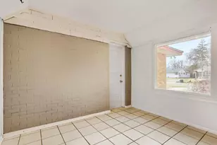 5932 Hampshire Ave N, Crystal, MN 55428 - Photo 10