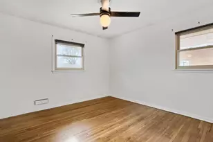 5932 Hampshire Ave N, Crystal, MN 55428 - Photo 14