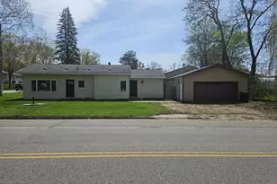 641 2nd St, Holdingford, MN 56340 - Photo 2