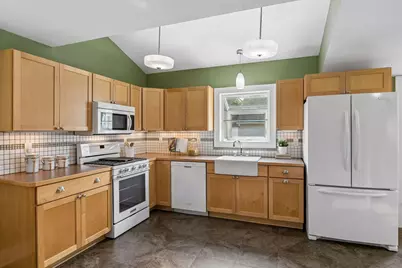 4046 Vincent Avenue N, Minneapolis, MN 55412 - Photo 10