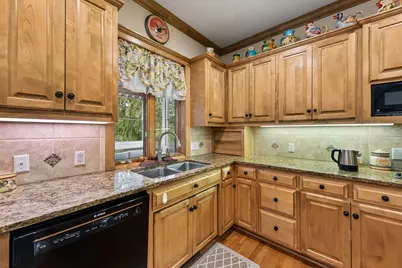 11333 Landing Road, Eden Prairie, MN 55347 - Photo 14