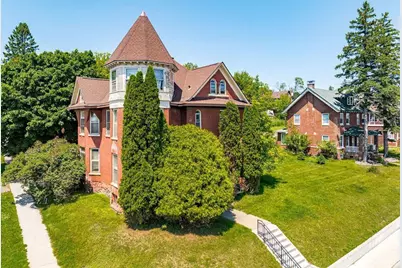 1801 E 4th Street, Duluth, MN 55812 - Photo 1