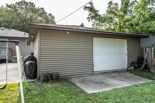 1949 Barry Dr, Newport, MN 55055 - Photo 4