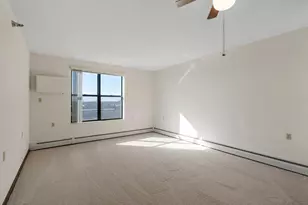 7600 Golden Valley Rd, Golden Valley, MN 55427 - Photo 4