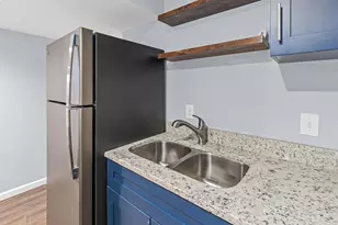 21 7th Ave N, Hopkins, MN 55343 - Photo 24