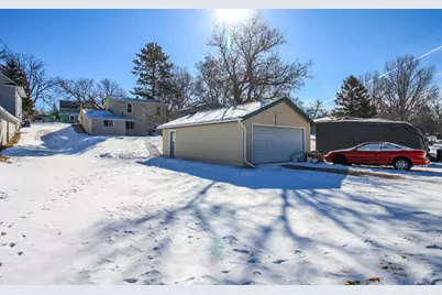 316 2nd Street SE, Pelican Rapids, MN 56572 - Photo 6