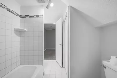 233 Groveland Avenue, Minneapolis, MN 55403 - Photo 22