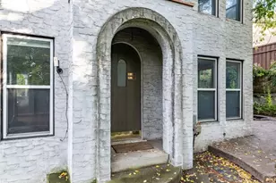 233 Groveland Ave, Minneapolis, MN 55403 - Photo 2