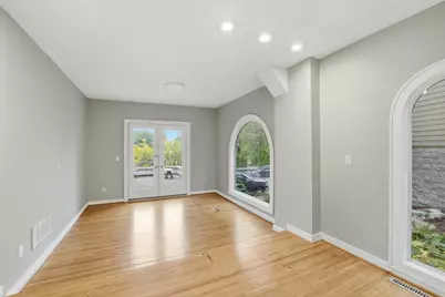 233 Groveland Avenue, Minneapolis, MN 55403 - Photo 12