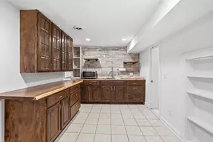 233 Groveland Ave, Minneapolis, MN 55403 - Photo 20