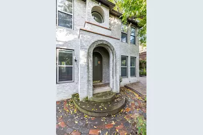 233 Groveland Avenue, Minneapolis, MN 55403 - Photo 2