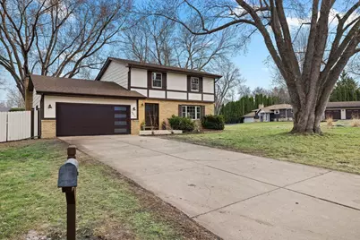 9911 Johnson Circle, Bloomington, MN 55437 - Photo 4