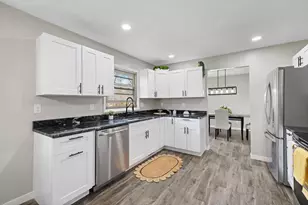 9911 Johnson Cir, Bloomington, MN 55437 - Photo 12