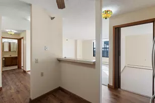 7600 Golden Valley Rd, Golden Valley, MN 55427 - Photo 10