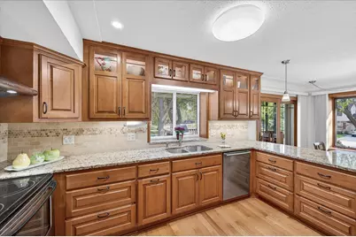 8100 Wynnwood Road, Golden Valley, MN 55427 - Photo 2