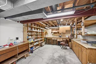 8100 Wynnwood Rd, Golden Valley, MN 55427 - Photo 40