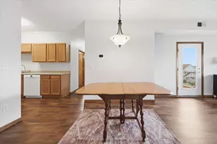 114200 Hundertmark Rd, Chaska, MN 55318 - Photo 12