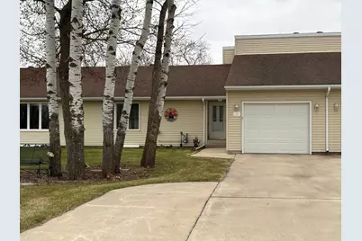 131 Belleville Court, Thief River Falls, MN 56701 - Photo 2