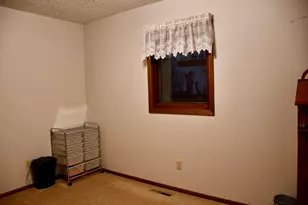 131 Belleville Ct, Thief River Falls, MN 56701 - Photo 14