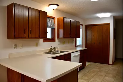 131 Belleville Court, Thief River Falls, MN 56701 - Photo 12