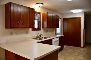 131 Belleville Ct, Thief River Falls, MN 56701 - Photo 12