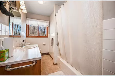 48050 Old River Bluff Road, Saint Peter, MN 56082 - Photo 34