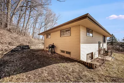 48050 Old River Bluff Road, Saint Peter, MN 56082 - Photo 38