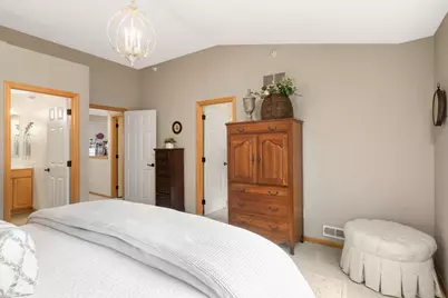 6714 Narcissus Lane N, Maple Grove, MN 55311 - Photo 16