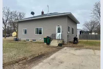 739 E 1st Street, Litchfield, MN 55355 - Photo 2