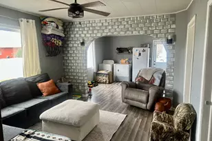 739 E 1st St, Litchfield, MN 55355 - Photo 18